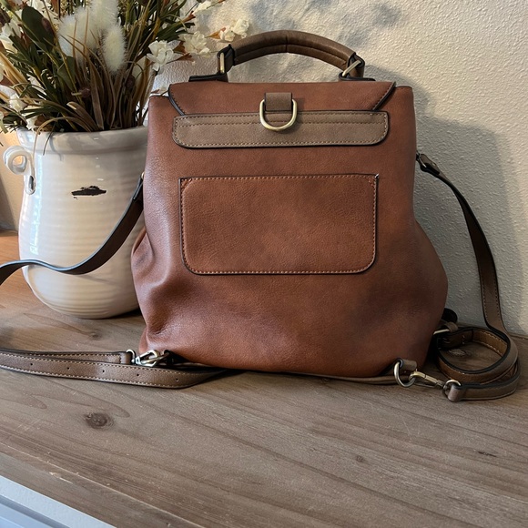 Jen & co - Picture 2 of 4